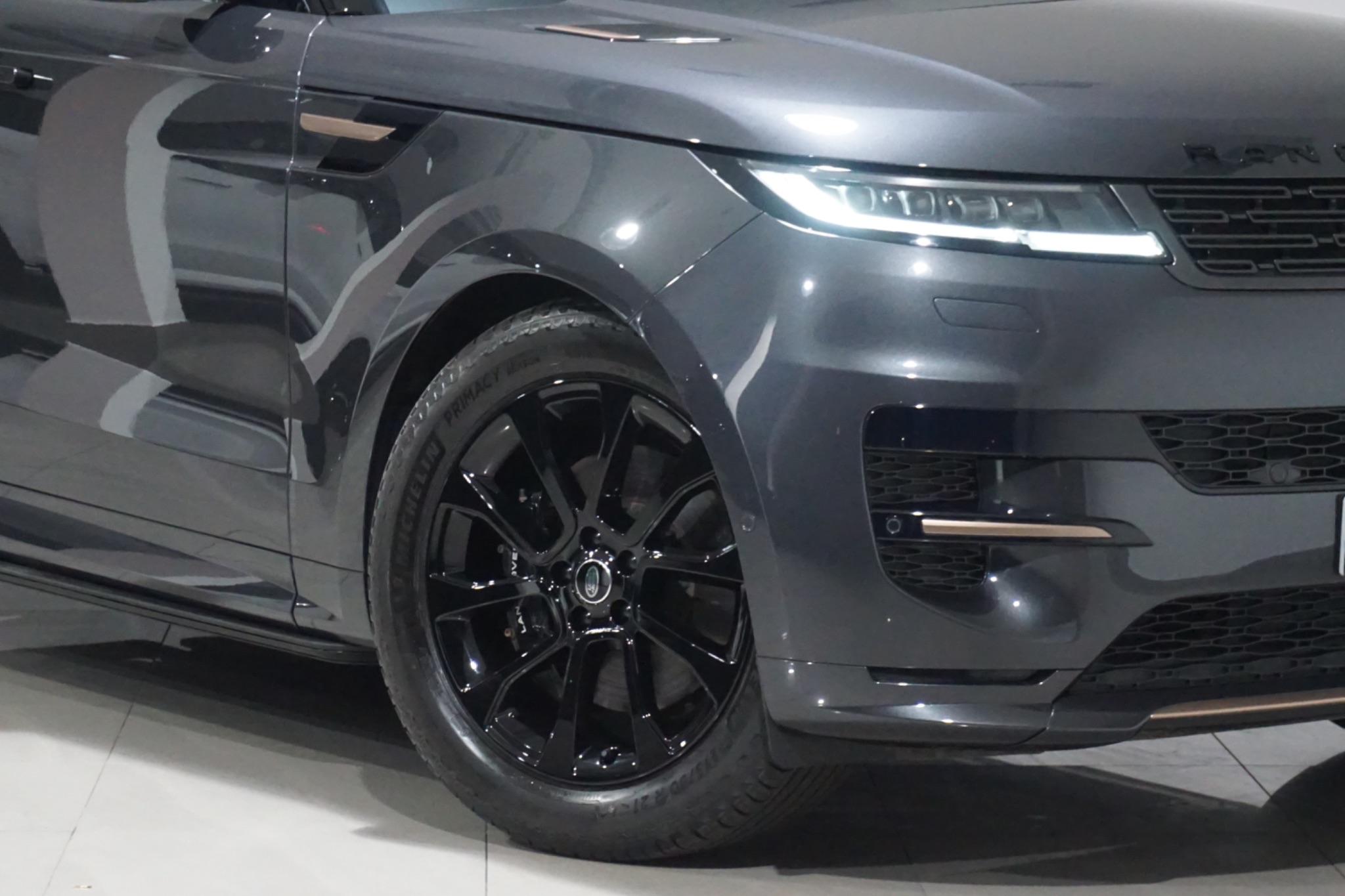 Land Rover Range Rover Sport 3.0 D300 MHEV Dynamic SE Auto 4WD Euro 6 (s/s) 5dr
